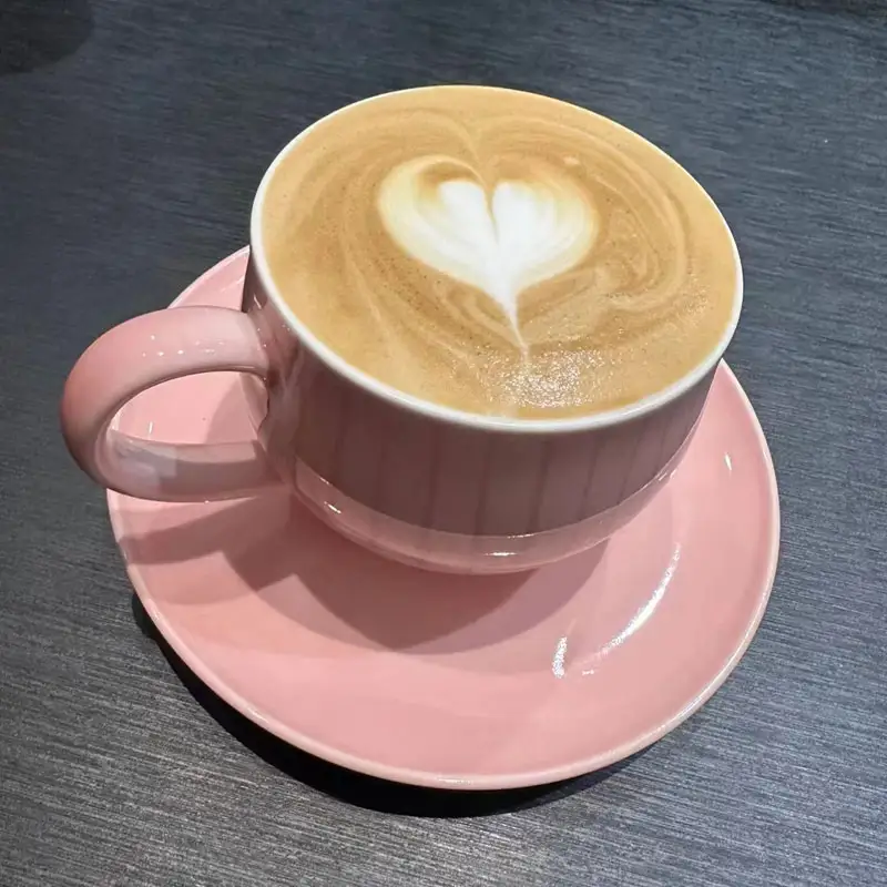 Cum poate smântâna fără lapte pentru cafea să îmbunătățească inovația modernă în domeniul băuturilor?
